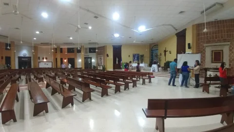 Parroquia Divino Niño Jesús interior 1