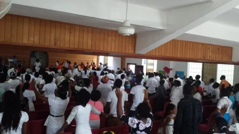 Iglesia Bautista Misionera Haitiana Maranatha interior 2